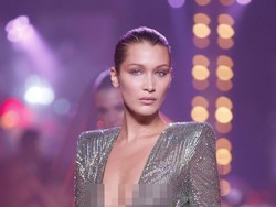 Pakai Gaun Sama, Lebih Seksi Cara Delevingne atau Bella Hadid?