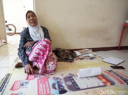 Cerita Nek Mimi: Ditemui Ahok dan Anies hingga Dibantu Utusan Jokowi