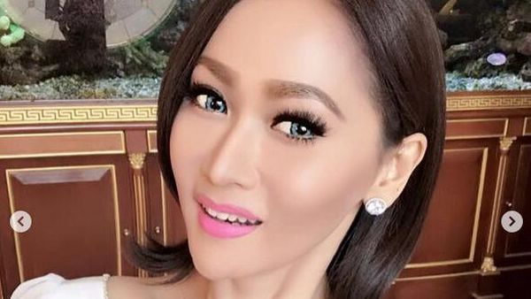 Wajah Tirus Inul Daratista, Yay or Nay?