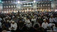 Foto: Massa Aksi 287 Salat Jumat di Masjid Istiqlal