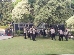 Aksi 287 Aman dan Kondusif, Polisi Tinggalkan Gedung MK