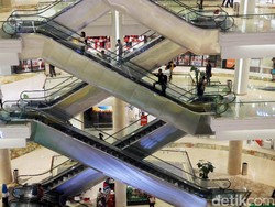 PLN: Konsumsi Listrik Mal Turun Gara-gara Toko Online