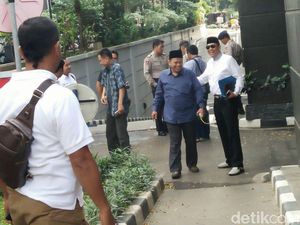 Dari Gedung MK, Perwakilan Aksi 287 Temui Massa di Monas Dari Gedung MK, Perwakilan Aksi 287 Temui Massa di Monas