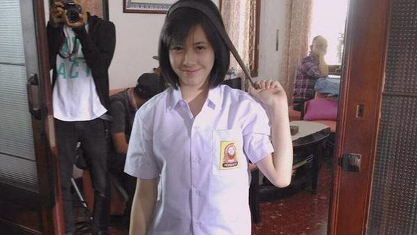 Si Manis Adhisty Zara, Pemeran Disa di Film Dilan