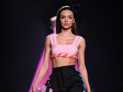 Foto: Saat Para Model Berpendapatan Tertinggi Dunia Beraksi di Catwalk
