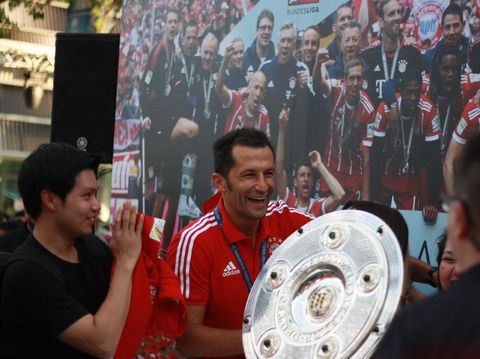 Klose dan Milito Bikin Wah, Fanzone Sederhana  di ICC Singapura