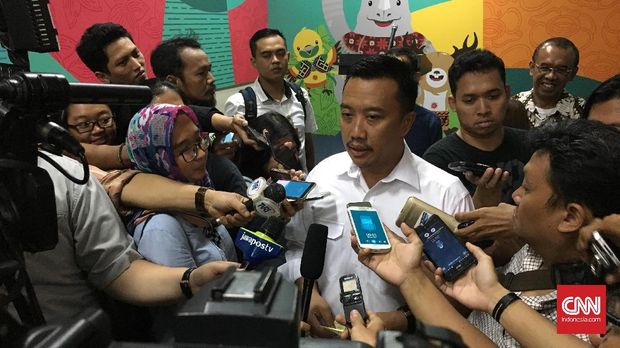Menpora Imam Nahrawi sudah ajukan usul bonus rumah untuk atlet kepada Kementerian Pekerjaan Umum dan Perumahan Rakyat.