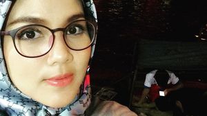 Foto: Cantiknya Ratu Annisa, Pesinetron Angling Dharma yang Kini Berhijab