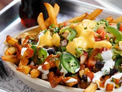 5 Tempat Ini Jadi Surga Pecinta Kentang Goreng!