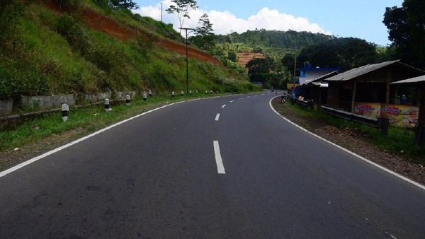 Foto : Jalan Lintas Selatan Pulau Jawa Terus Dipercepat