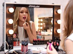 Sibuk Bisnis Kosmetik, Cathy Sharon Kangen Nggak dengan Dunia Artis?