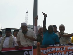 Komisioner Komnas HAM Temui Massa Aksi 287 di Monas