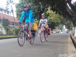 Bersepeda, Dua Mahasiswa Kampanyekan Selamatkan Gunung Slamet