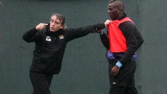 Dari Neymar sampai Balotelli: Para Pemain yang Pernah Berkelahi Saat Latihan