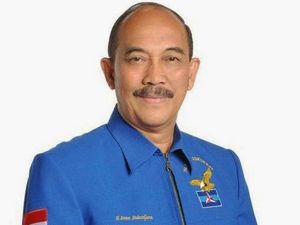 Gerindra-PD Jajaki Koalisi Usung Deddy Mizwar, PKS Ditinggal? Gerindra-PD Jajaki Koalisi Usung Deddy Mizwar, PKS Ditinggal?