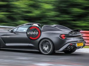 Mobil Balap Jalanan Aston Martin Vanquish Zagato Mulai Tampil Mobil Balap Jalanan Aston Martin Vanquish Zagato Mulai Tampil