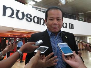 Soal Surat Fadli ke KPK, Taufik Kurniawan: Bukan Sikap Resmi DPR Soal Surat Fadli ke KPK, Taufik Kurniawan: Bukan Sikap Resmi DPR