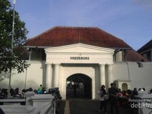 Kemenpar dan IKAM Yogya Napak Tilas Sejarah Akmil