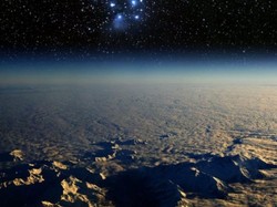 Penggambaran Unik Bentuk Bumi dari Mantan Penganut Flat Earth