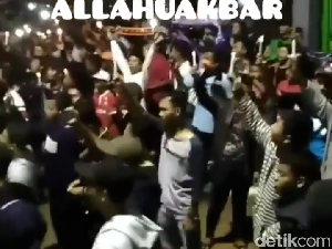 Video Viking dan The Jak Bersatu Gelar Aksi Seribu Lilin Menyebar