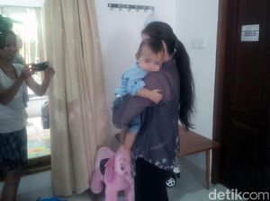 Polisi Tahan Ibu Baby J Tersangka Kasus Penganiayaan