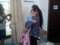 Ayah Baby J Kerap Tanya Kondisi Anaknya di Yayasan