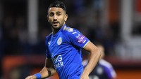 Riyad Mahrez diizinkan oleh Timnas Aljazair untuk kembali ke Eropa dan mengurus kepindahan ke klub baru. Mau ke mana, Mahrez? (Michael Regan/Getty Images)
