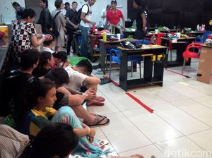 Penggerebekan Rumah Mewah di Bali, 27 WNA Ditahan di Polda Bali Penggerebekan Rumah Mewah di Bali, 27 WNA Ditahan di Polda Bali