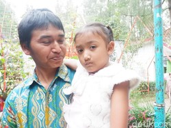 Uniknya Permintaan Anak Berambut Gimbal, Mulai Jeruk sampai Kulkas