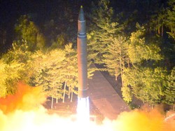 Rencana Serangan Rudal ke Guam Diserahkan ke Kim Jong-Un Bulan Ini