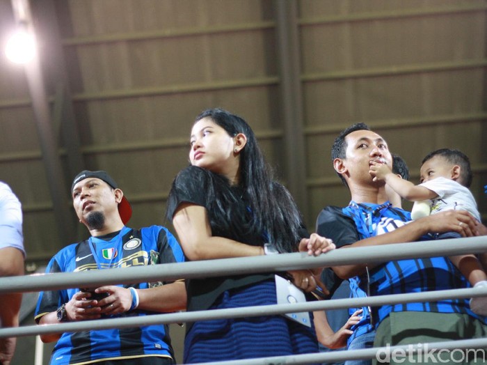 Gemas Gagal Foto dengan Handanovic dan Icardi