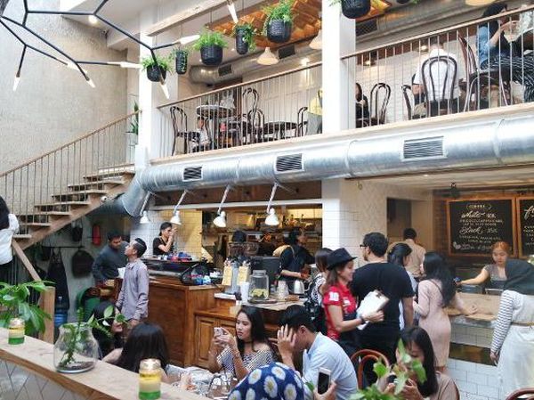 Intip Interior Kafe Brunch yang Keren di Jaksel Ini