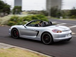 Ngebut 238 Km/Jam Pakai Porsche, Nenek 79 Tahun Ini Ditangkap