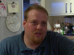 Keracunan Sianida Gara-gara Makan Biji Buah Ceri