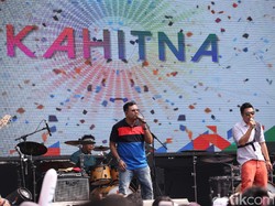 Kahitna Sukses Buat Baper Penonton di Street Festival