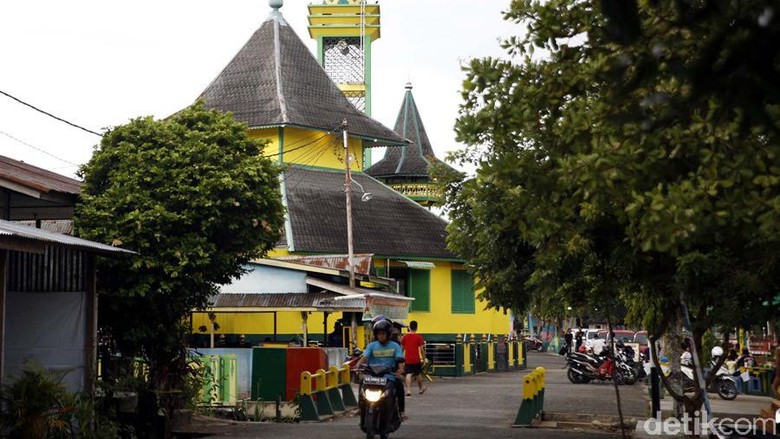 Foto: Masjid Jami Sultan Ayub (Rachman Haryanto/detikTravel) Foto: Masjid Jami Sultan Ayub (Rachman Haryanto/detikTravel)