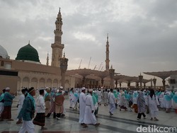 Kubah Hijau Masjid Nabawi, Sejarah dan Isu Mayat yang Dibantah