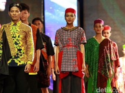 Melihat Fashion Show on the Pedestarian di Banyuwangi
