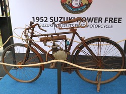Motor Suzuki Pertama di Dunia Ada di Jakarta dan Dijual Lho!