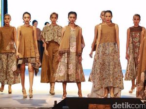 Foto: Pesona Batik Bayuwangi di Bayuwangi Batik Festival 2017 Foto: Pesona Batik Bayuwangi di Bayuwangi Batik Festival 2017