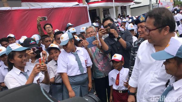 Menkominfo Kunjungi Tapal Batas Indonesia-Filipina