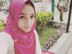 Foto: Masih Imut, Gaya Hijab Pemain Misteri Gunung Merapi Penty Nur Afiani