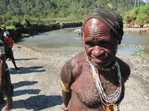 Foto: Pria 22 Istri di Papua Foto: Pria 22 Istri di Papua