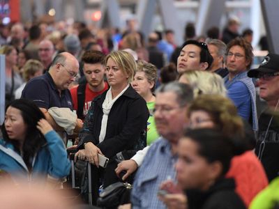 Foto: Rencana Bom Digagalkan, Begini Pengamanan Bandara Australia