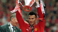 Ryan Giggs juga memegang titel terbanyak Liga Inggris sepanjang masa dengan 13 kali juara  (ALLSport)