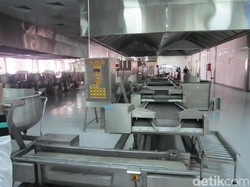 Melongok Dapur Raksasa Pembuatan Makanan Jemaah Haji Indonesia