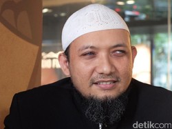 Johan Budi: Keluarga Novel Sudah Ajukan Surat untuk Bertemu Jokowi