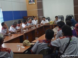 Angkot dan Taksi di Kota Magelang Tolak Ojek Online