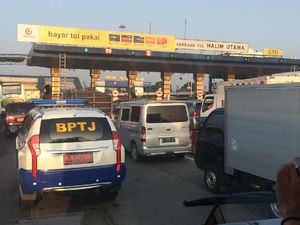 Waktu Tempuh Bus Gratis Bekasi Barat-Bundaran HI 100 Menit