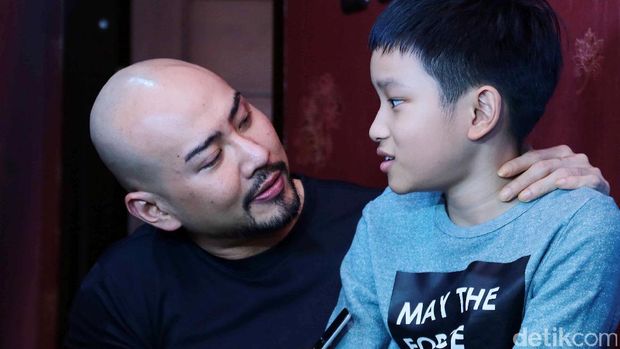 Kata Deddy Corbuzier soal Keyakinan Sang Anak Usai Jadi Mualaf